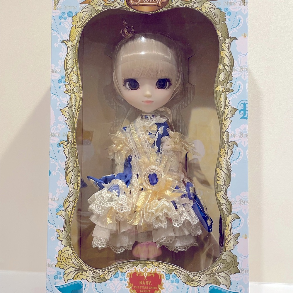 NIB PULLIP doll la robe vert Clair